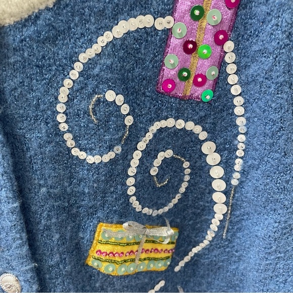 Blue and White Festive Cardigan - Picture 4 of 6
